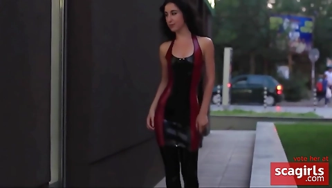 Hotie girl enjoys her boyfriend in the kitchen