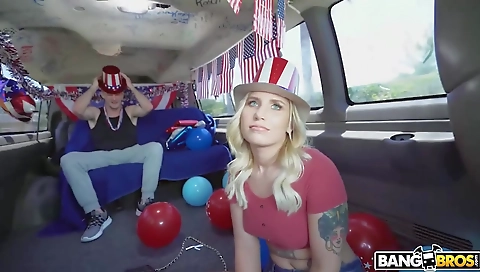 Mas movem and a little pussy at the house