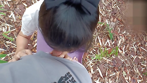 Mas feeds & getting her pussy and cum out