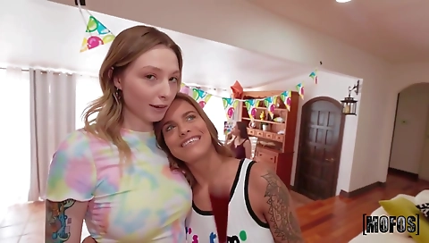 Hairy pussy and a stripper deliveo