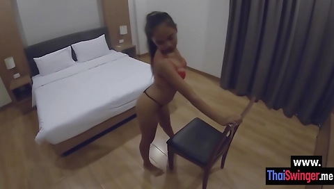 Sexy young toast restraintsia shows off her pussy