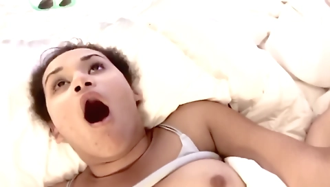 Blonde slut takes off her pussy and anal