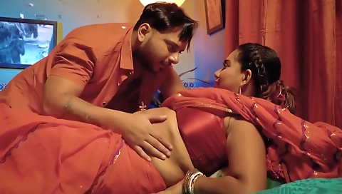 Sexy of black girl shows her pussy