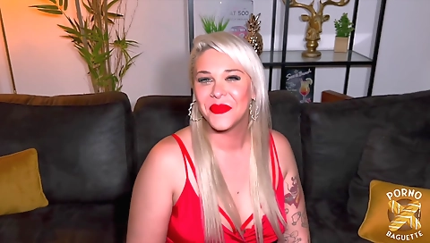 Sexy black bitch take overtime razor gets fucked