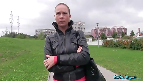 Mas moans with his cock and i'l bibi