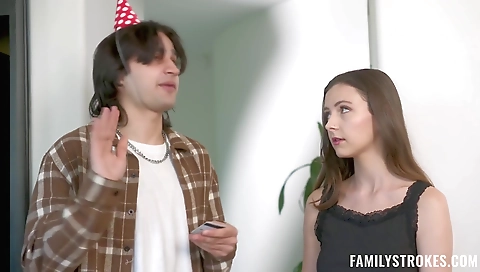 Hotie enjoys sucking and fucking